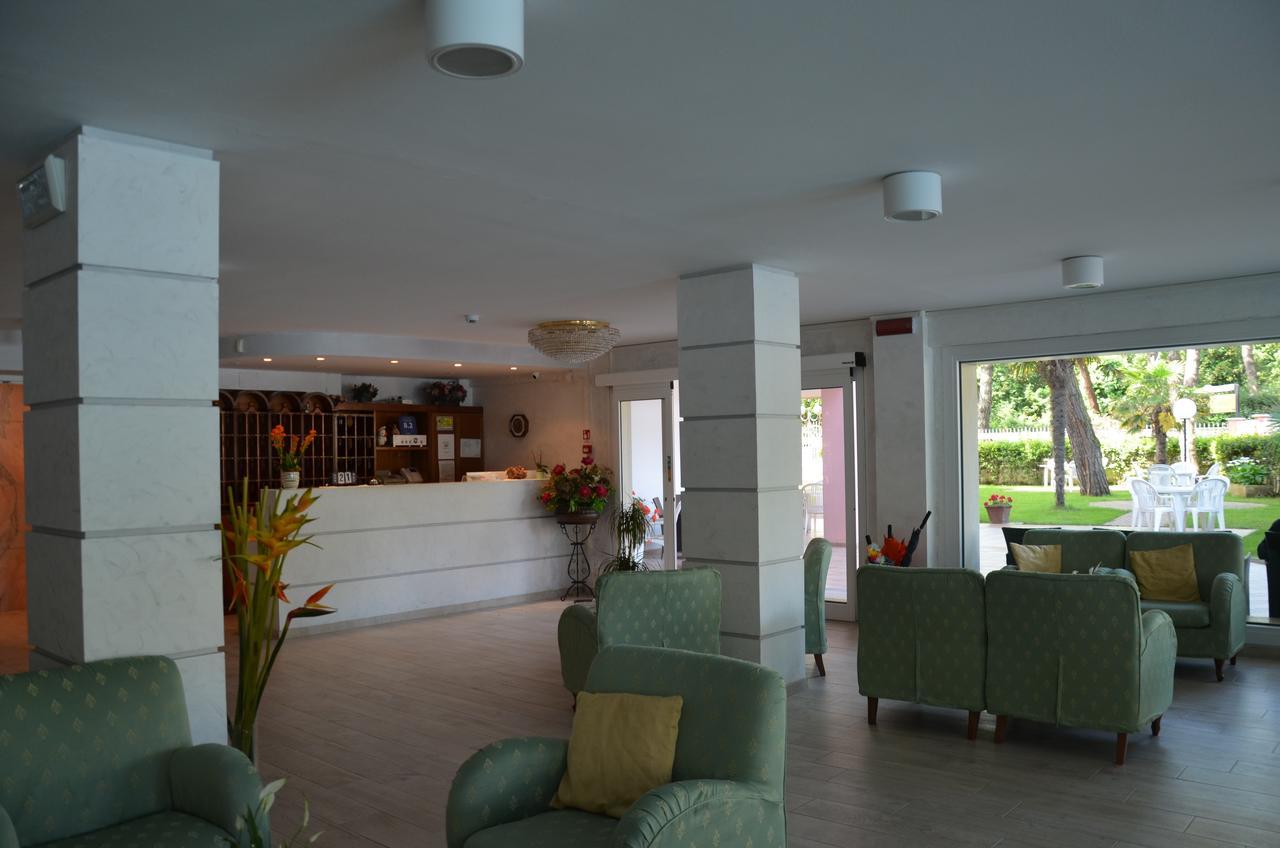 Hotel Rosen Garden Milano Marittima Luaran gambar